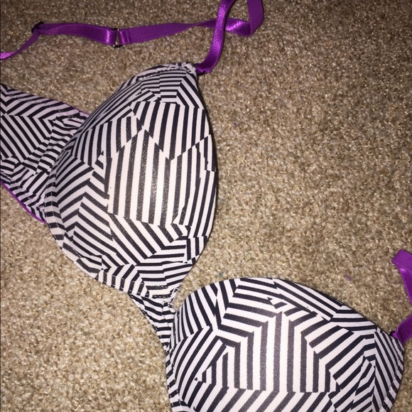 Patterned Bra - Picture 2 of 3